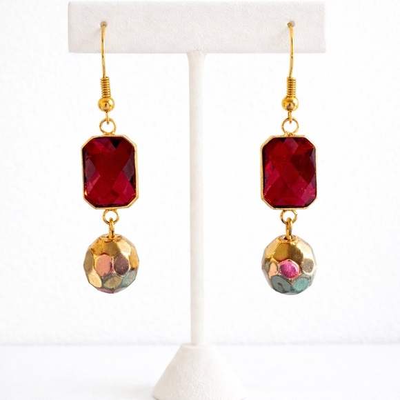 Fancy Sass Co. Jewelry - The Evening Invitation Earrings